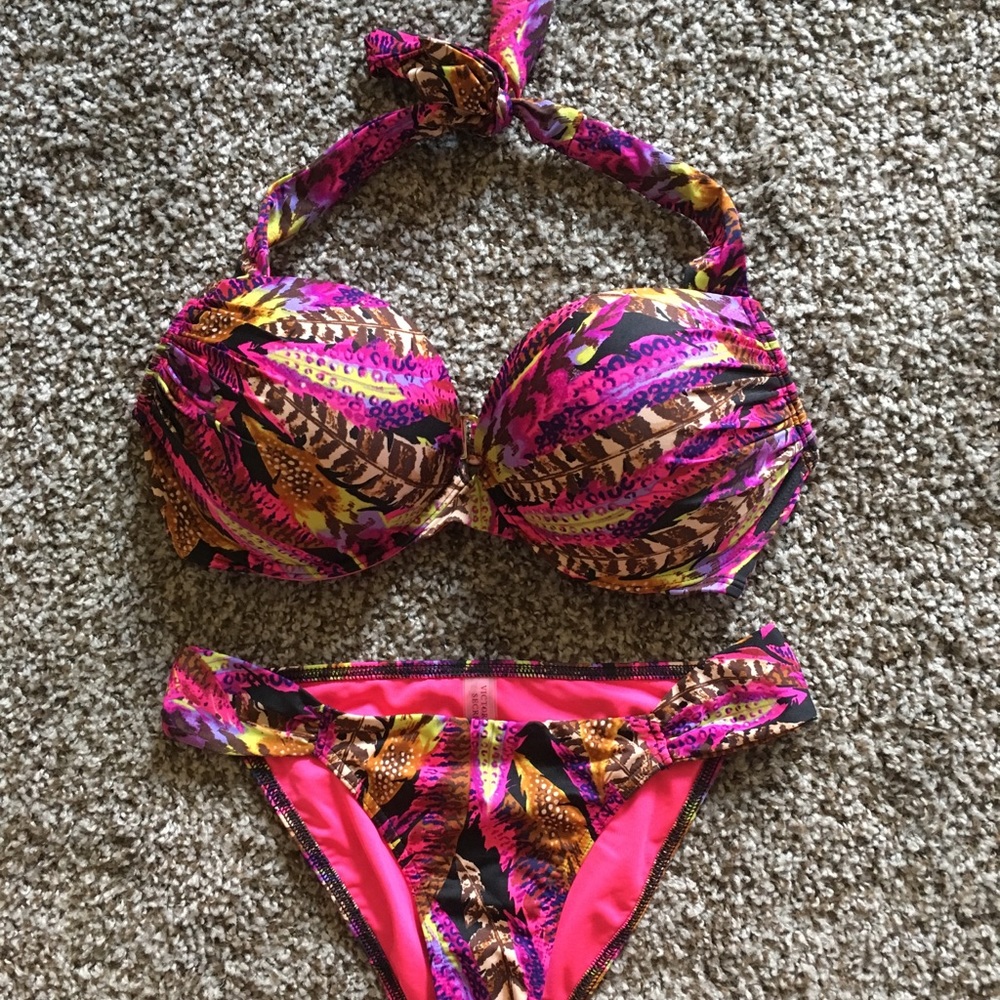 Victoria’s Secret NWOT bathing suit